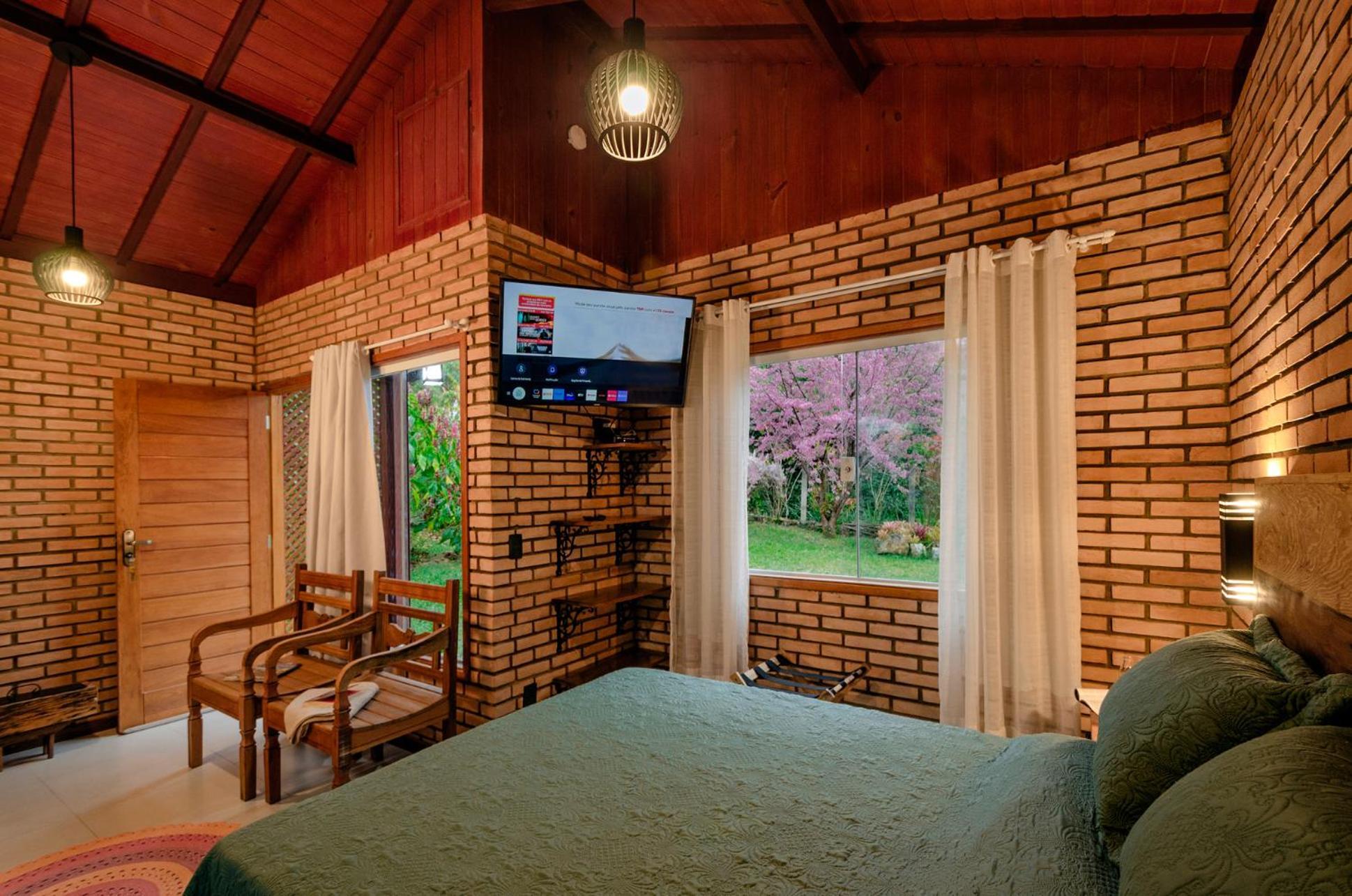 Chalet Chale Flores E Amores